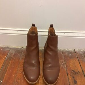 Women’s Brown Leather Ankle Chelsea Boots size 39 (US 8)